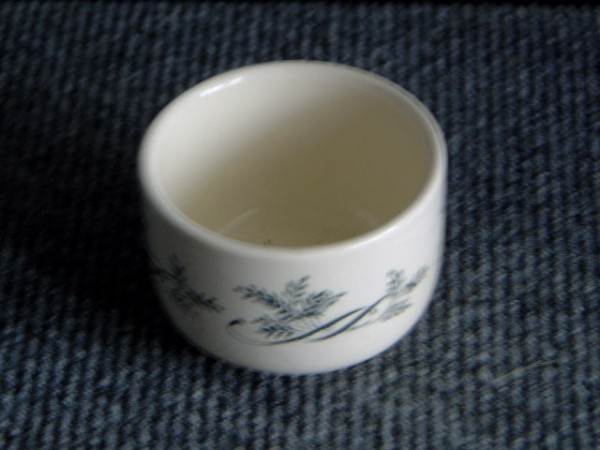 SMALL SUGAR BOWL FROM THE BRITISH & COMMONWEALTH LINE